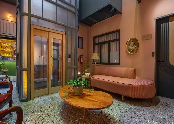 Pandora House Hotel