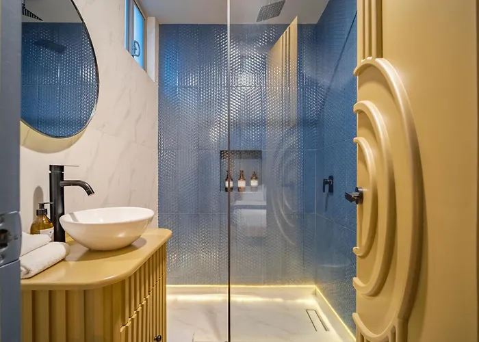 Pandora House Hotel